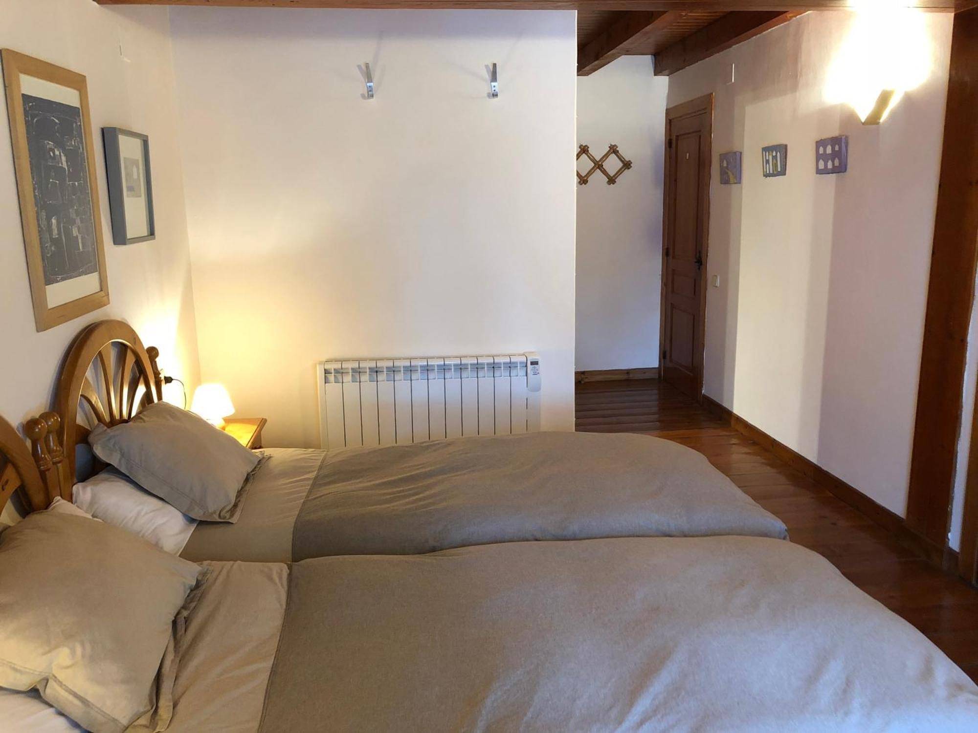 Casa De Piedra Con Encanto En El Bonito Pueblo De Bagergue Exteriér fotografie