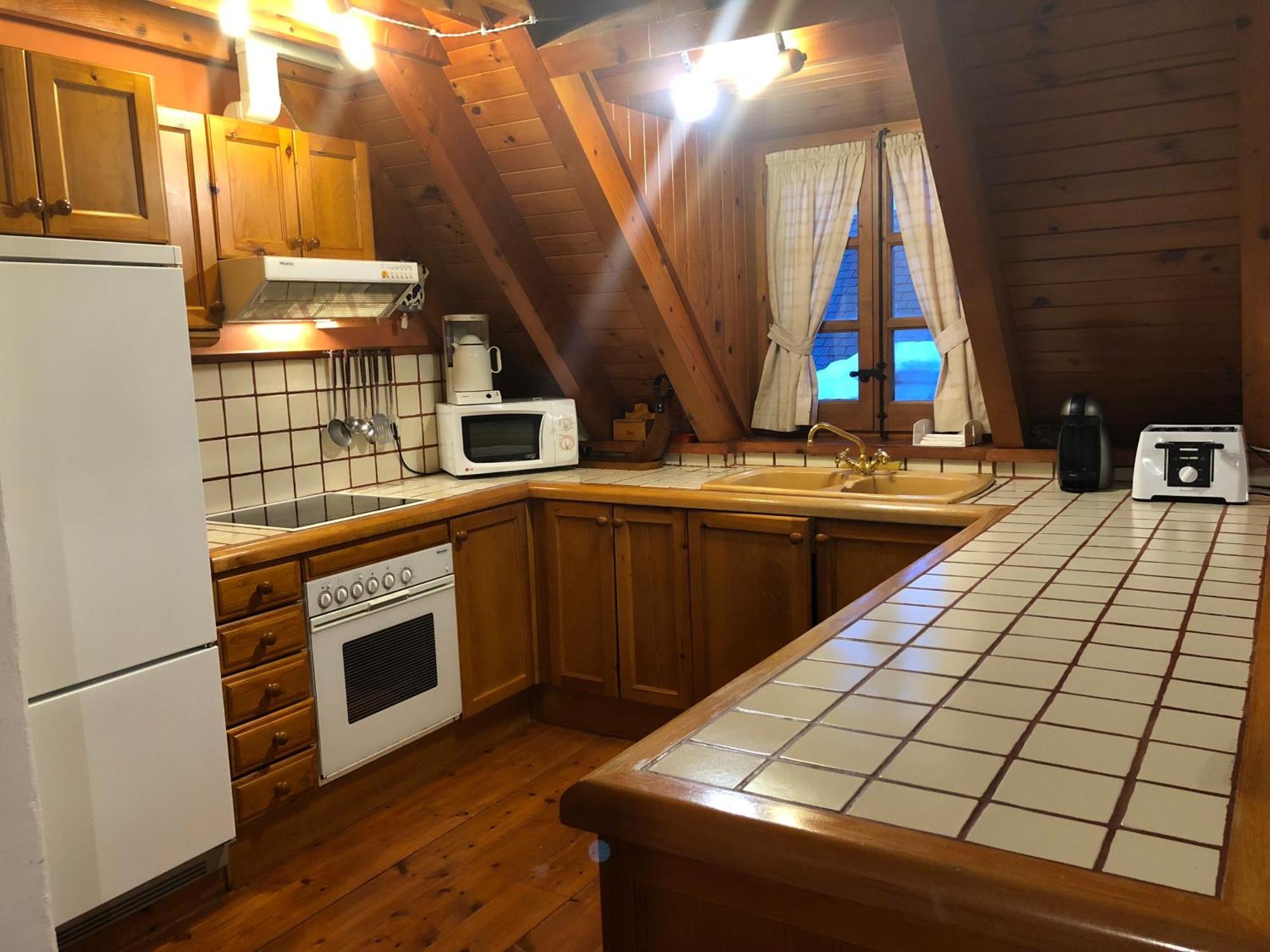 Casa De Piedra Con Encanto En El Bonito Pueblo De Bagergue Exteriér fotografie