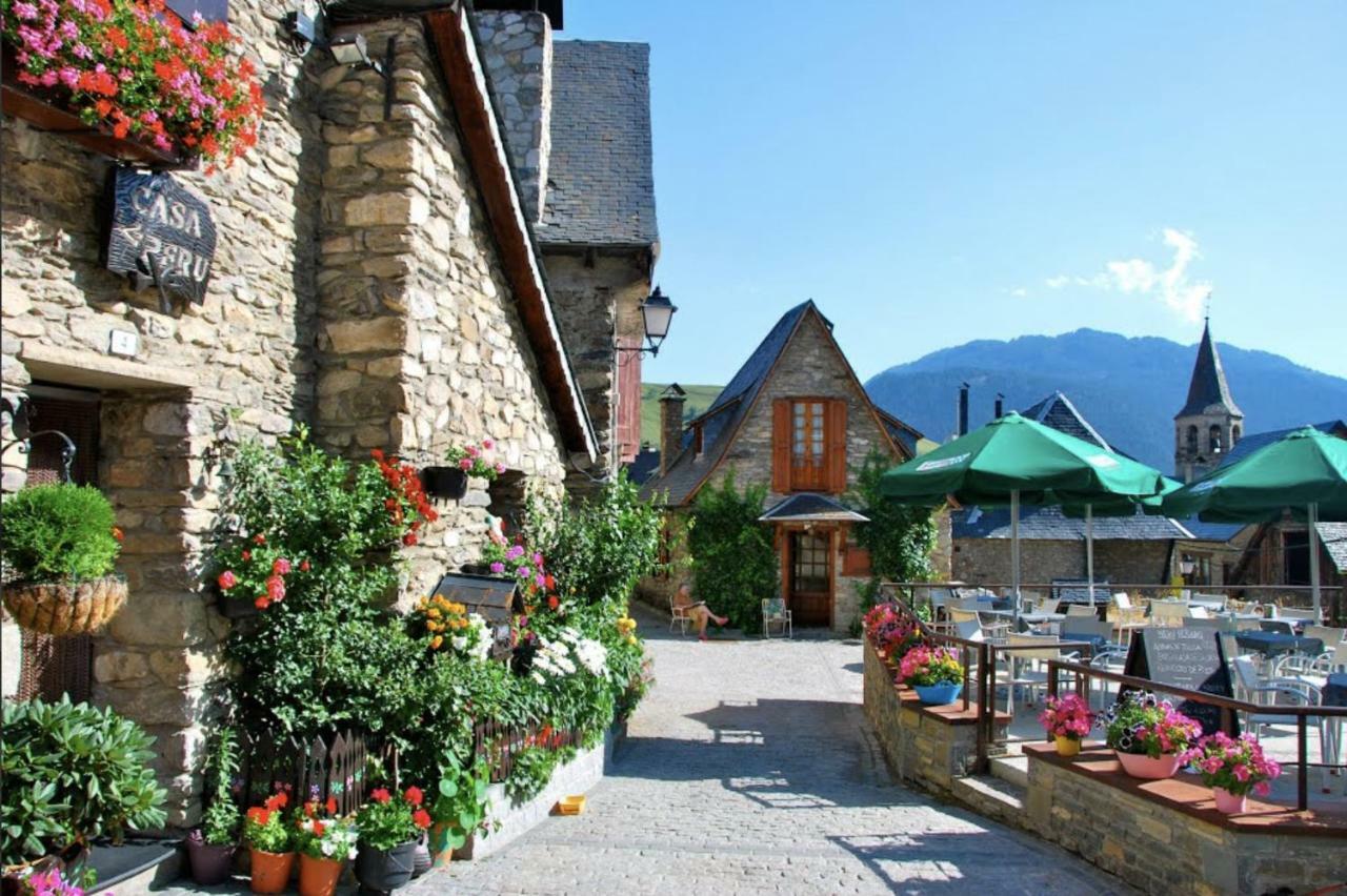 Casa De Piedra Con Encanto En El Bonito Pueblo De Bagergue Exteriér fotografie